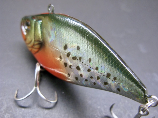 ラトルラッシュ シマノ リップレス 釣れる